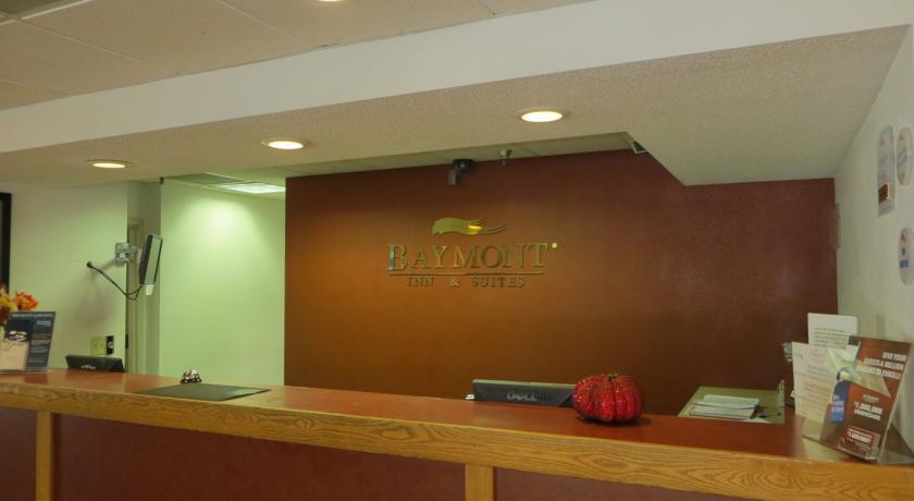 Baymont Inn & Suites Омаха Екстериор снимка